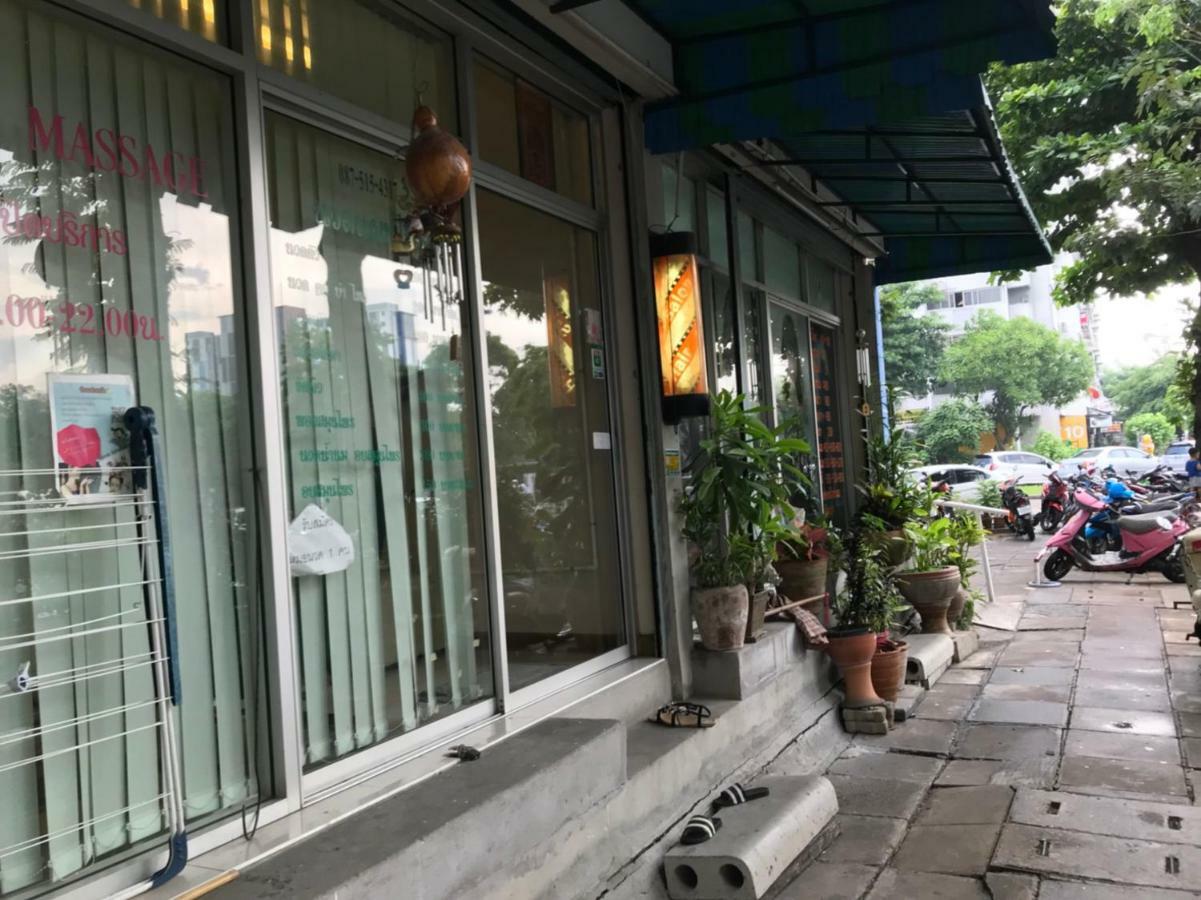 T11 Popula Condo By Prathomlerk Pak Kret Exterior photo